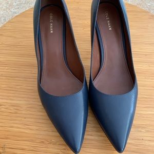 Cole Haan Navy Pump 11b
